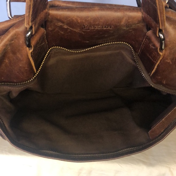 BACCINI Leandro cognac brown distressed genuine leather laptop bag. Detach strap - Picture 14 of 16
